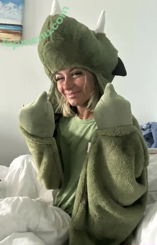 Chloe Temple nude photo #1234 (Conservatives / chloe_temple / senorita_satan)