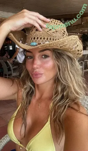 Chloe Villetelle / chloe.difrancesco nude photo #0008
