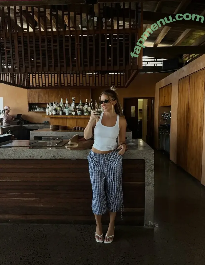 Chloe Villetelle nude photo #0018 (chloe.difrancesco)