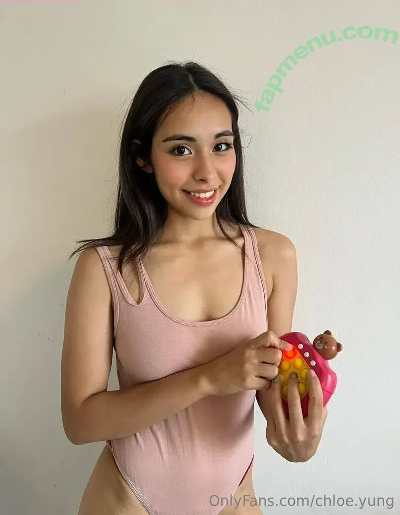 chloe.yung nude photo #0027 (itschloeyoung)