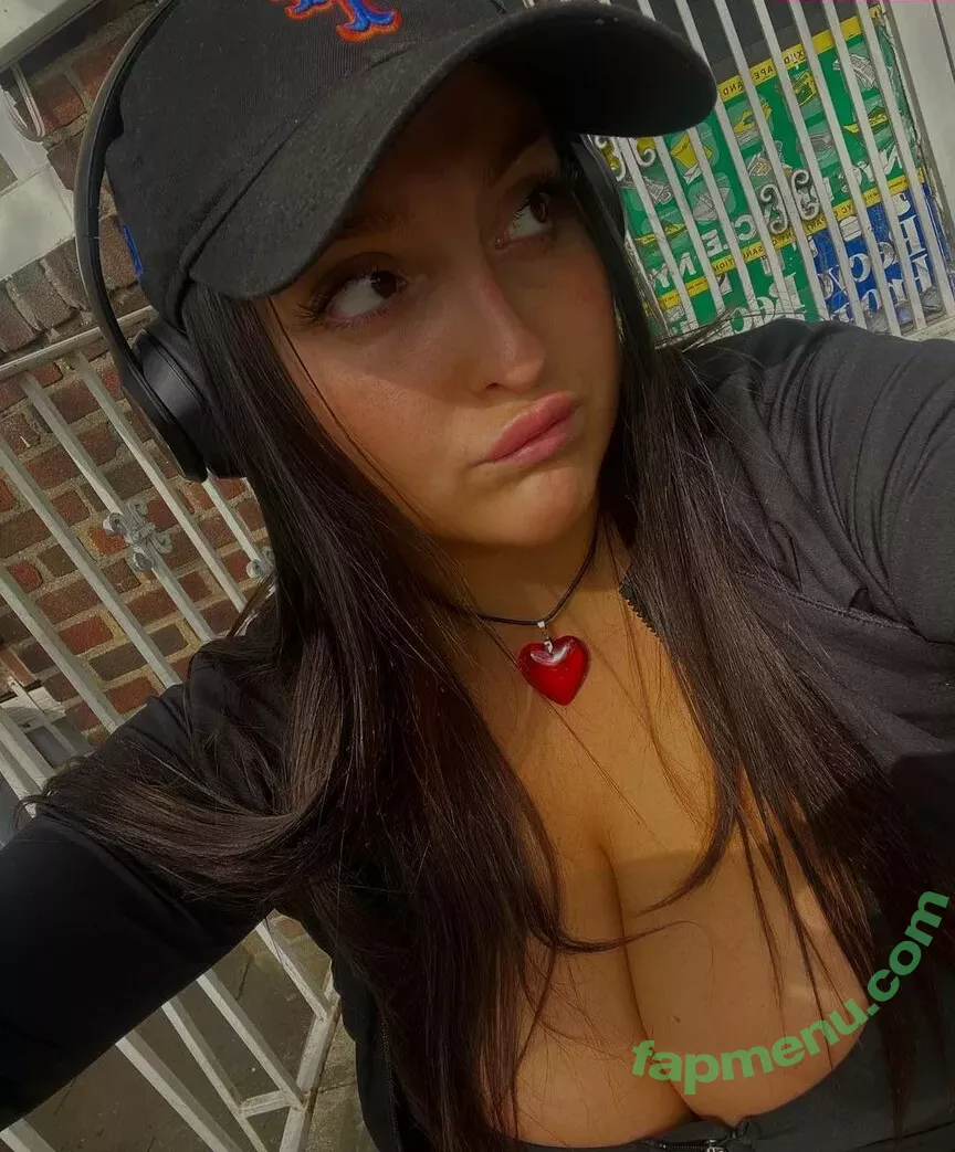 Chloe nude photo #0151 (ch111oe / chloe_b_chloe / chloe_temple / chloinii)