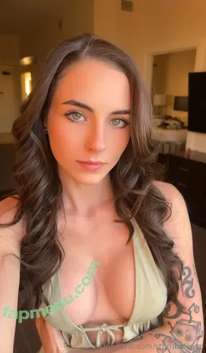 Chloebellexo / lovelyygoddesss / sthrnbellexo nude photo #0003