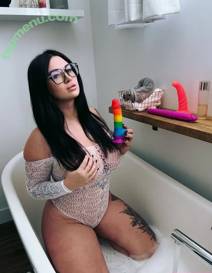chloee_fitgamer.free nude photo #0019 (chloe_t)