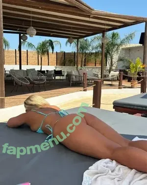 Chloeeelynch nude photo #0003