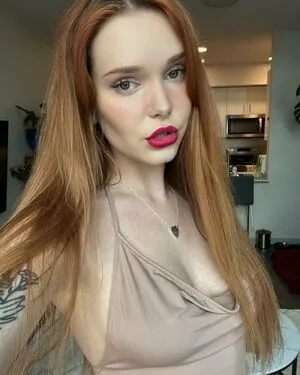 chloefoxxe / whoischloefoxxe nude photo #0139