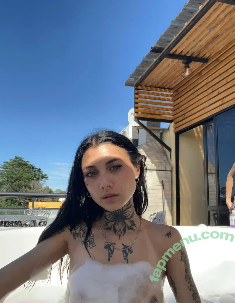 chloemist nude photo #0010 (chloemist_adventures)