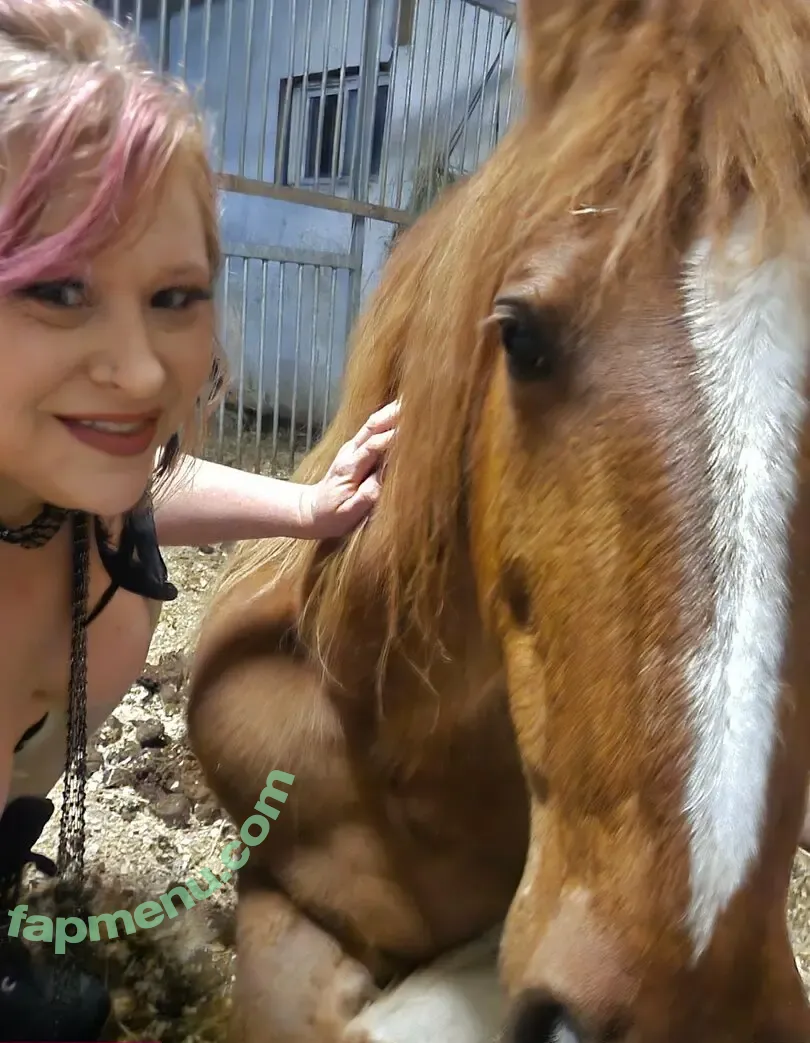 chloenastarchild nude photo #0004 (chloenastarchild)