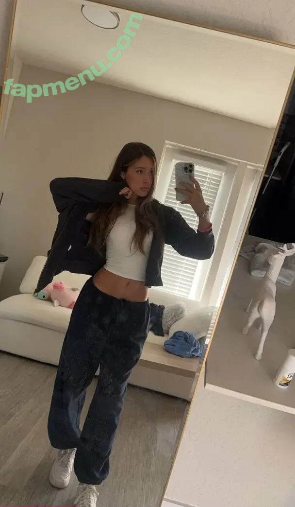 chloereewee nude photo #0050 (chloeree.reels)