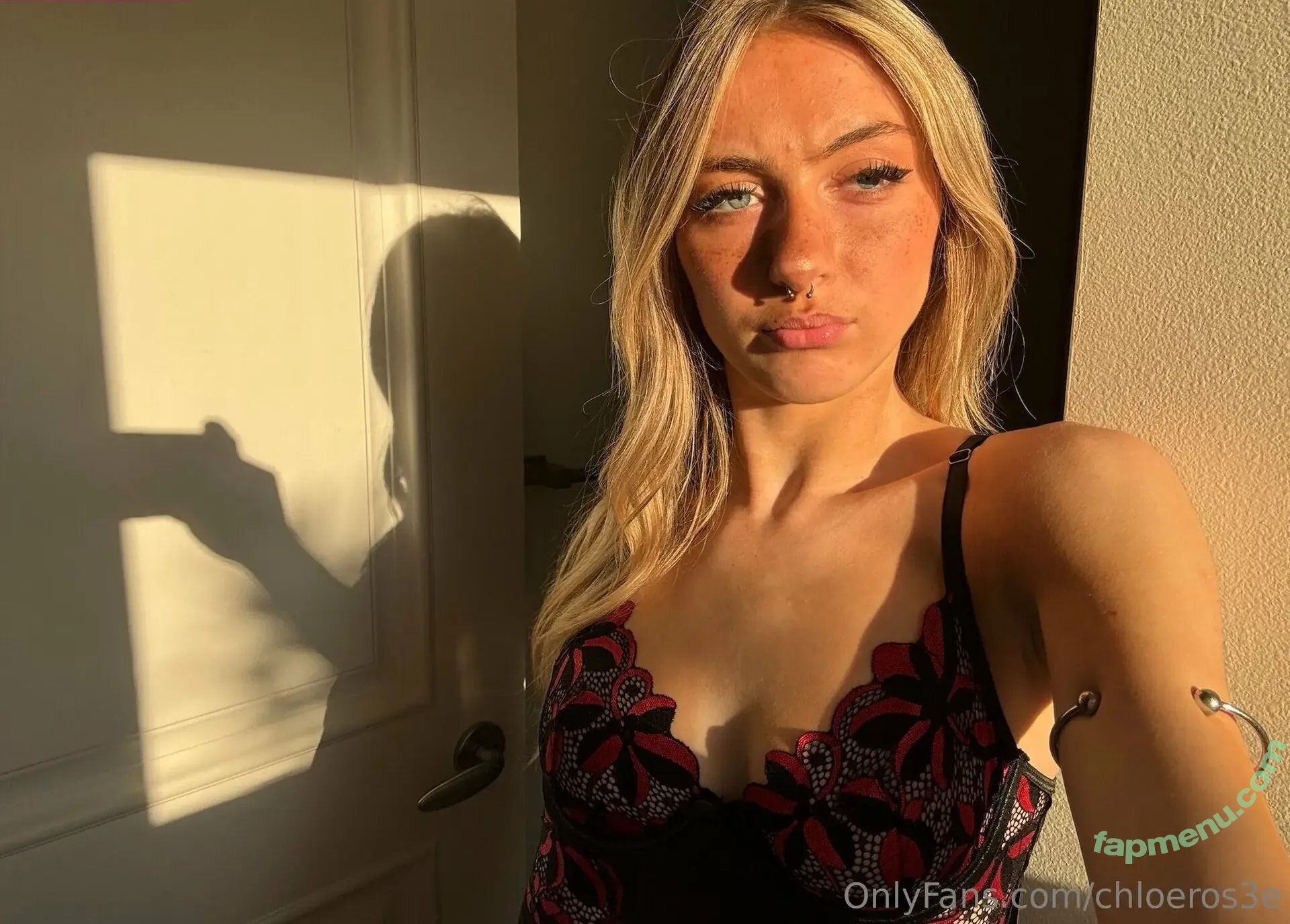 chloeros3e nude photo #0017 (chloeros3e)