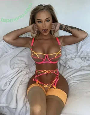  nude photo #0001