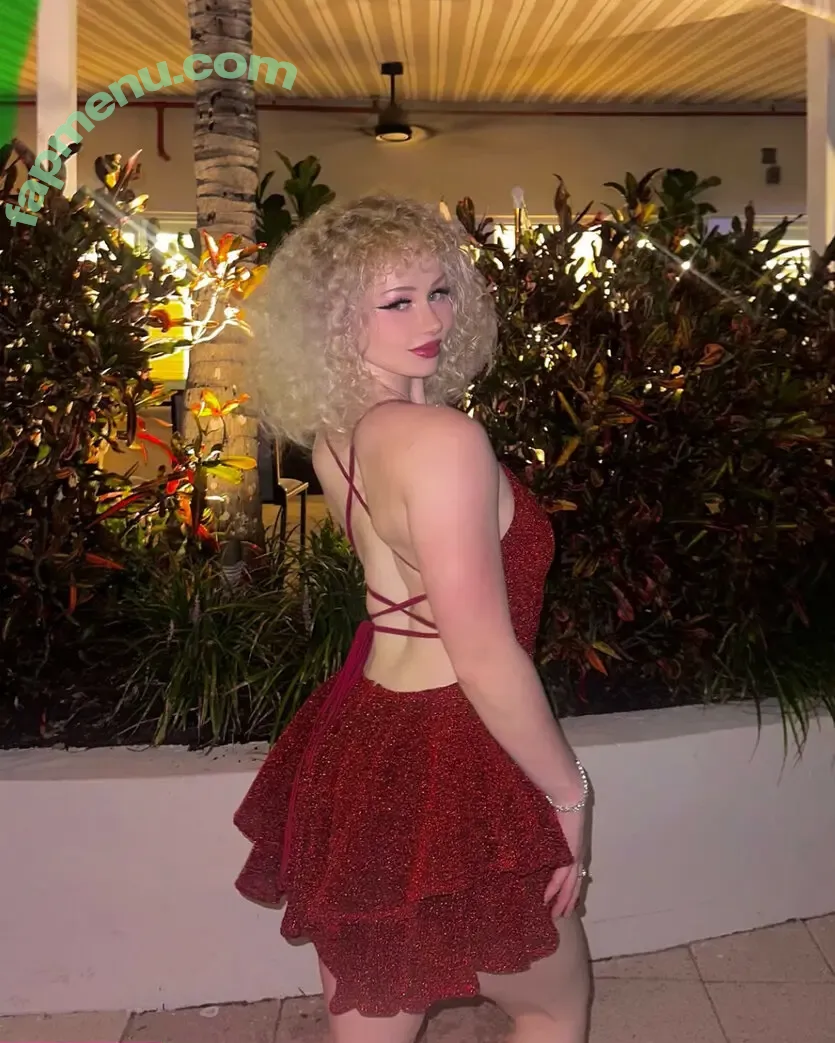 Chloethehokage nude photo #0070 (chloegrahamx / chloemirisch)