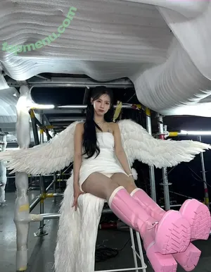 Cho Mi-yeon / noodle.zip nude photo #0003