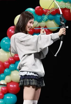 Cho Mi-yeon / noodle.zip nude photo #0097