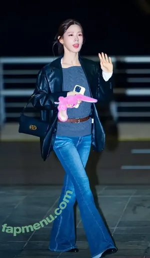 Cho Mi-yeon / noodle.zip nude photo #0114