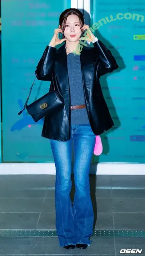 Cho Mi-yeon / noodle.zip nude photo #0122