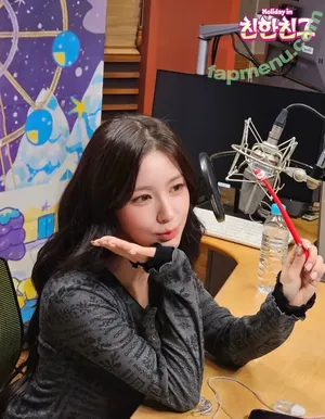 Cho Mi-yeon / noodle.zip nude photo #0140