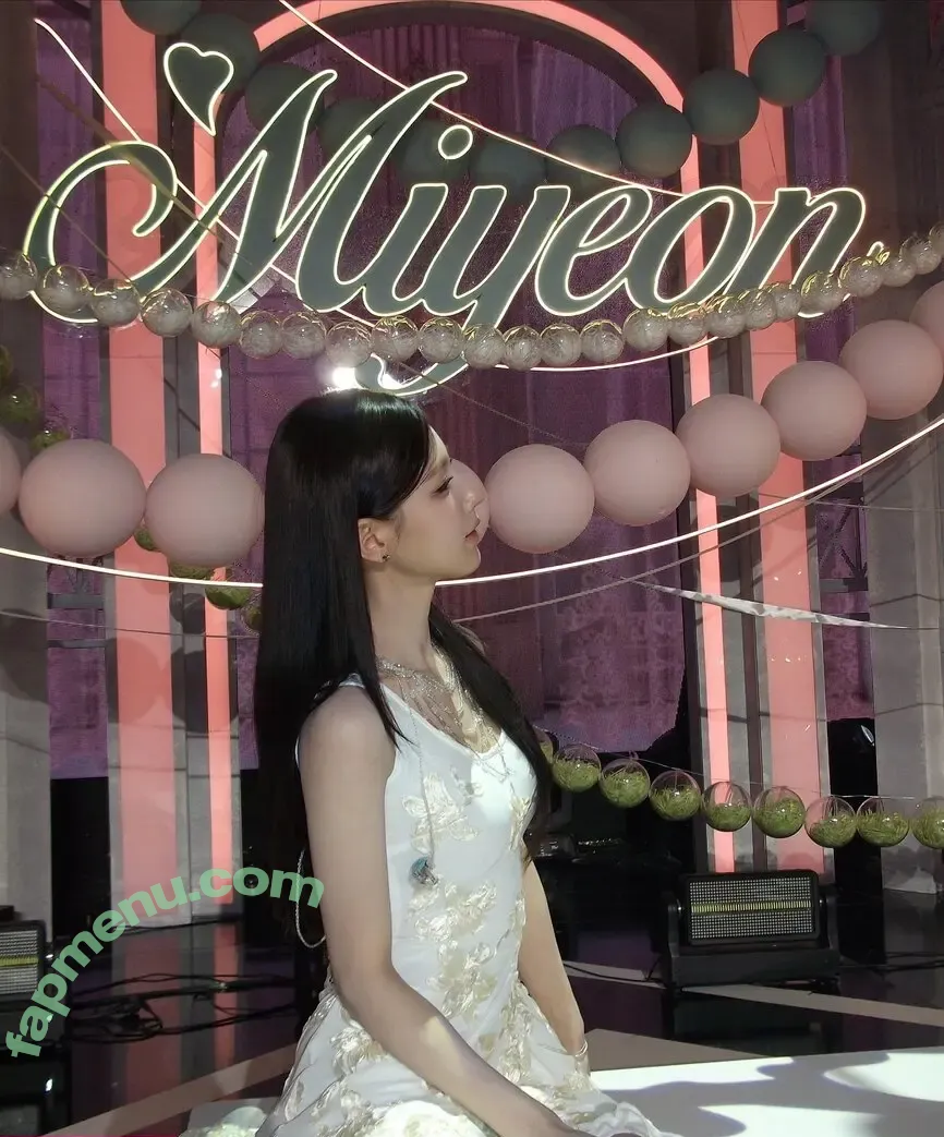 Cho Mi-yeon nude photo #0103 (noodle.zip)