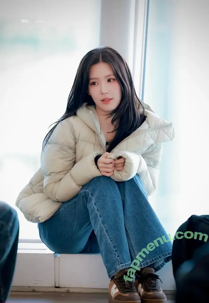 Cho Mi-yeon nude photo #0110 (noodle.zip)