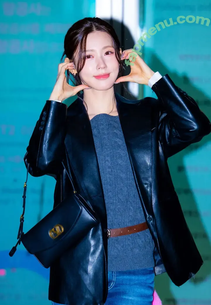 Cho Mi-yeon nude photo #0125 (noodle.zip)