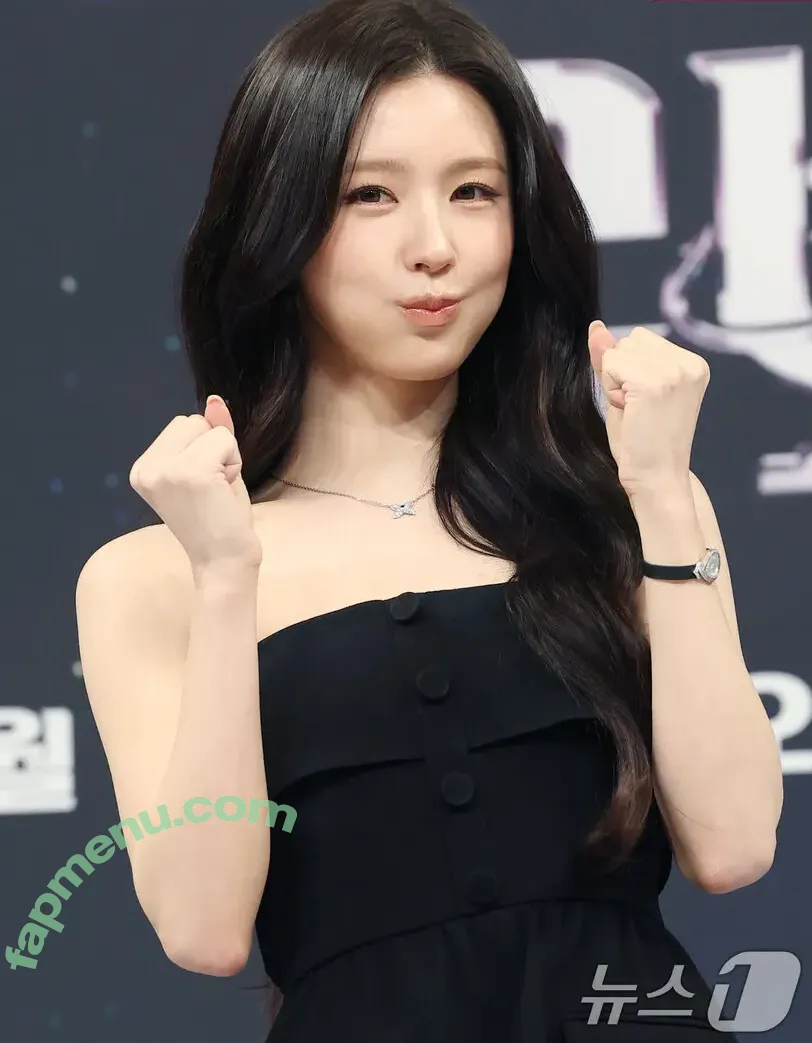 Cho Mi-yeon nude photo #0182 (noodle.zip)