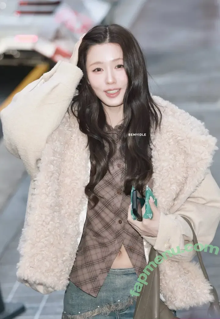 Cho Mi-yeon nude photo #0190 (noodle.zip)