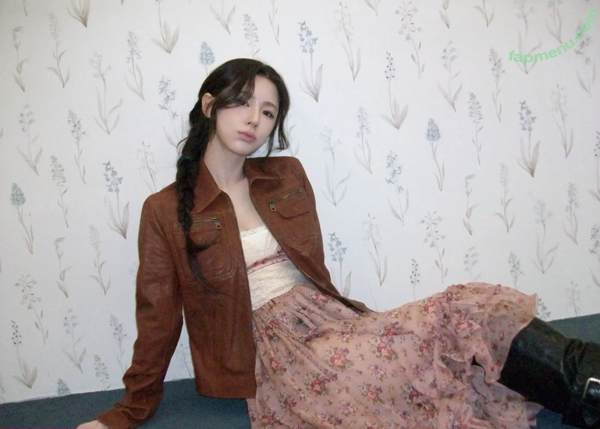 Cho Mi-yeon nude photo #0195 (noodle.zip)