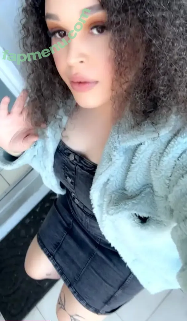 chocharicaa nude photo #0015 (chocharicaa)
