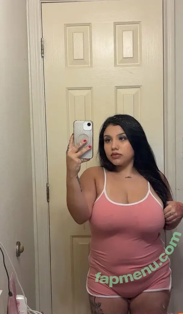 Chonalatetona nude photo #0011 ( / Bigtittysnomilk / Julissa Solis / chonnnaaaa)