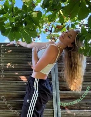 Chrisii_l nude photo #0159