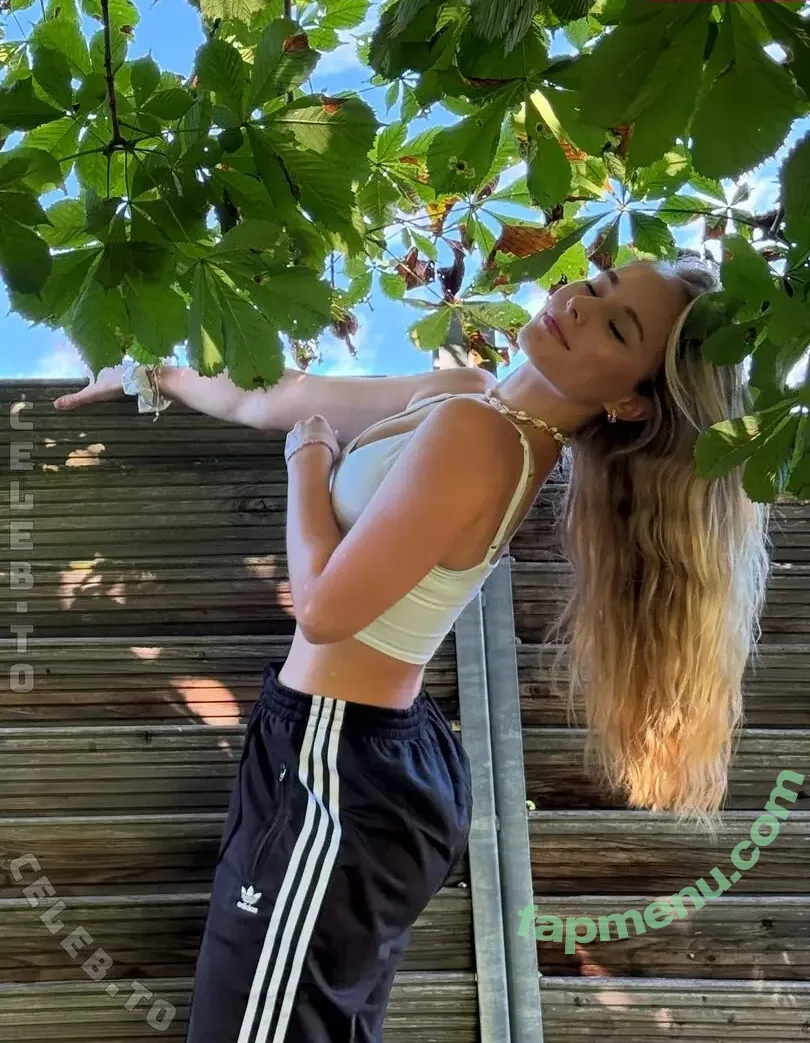 Chrisii_l nude photo #0159 (Chrisii_l)