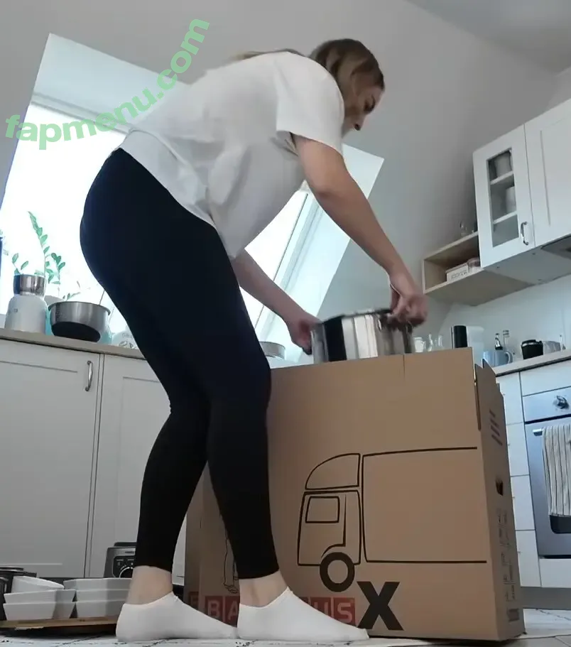 chrissixxe nude photo #0199 (christinexxe)