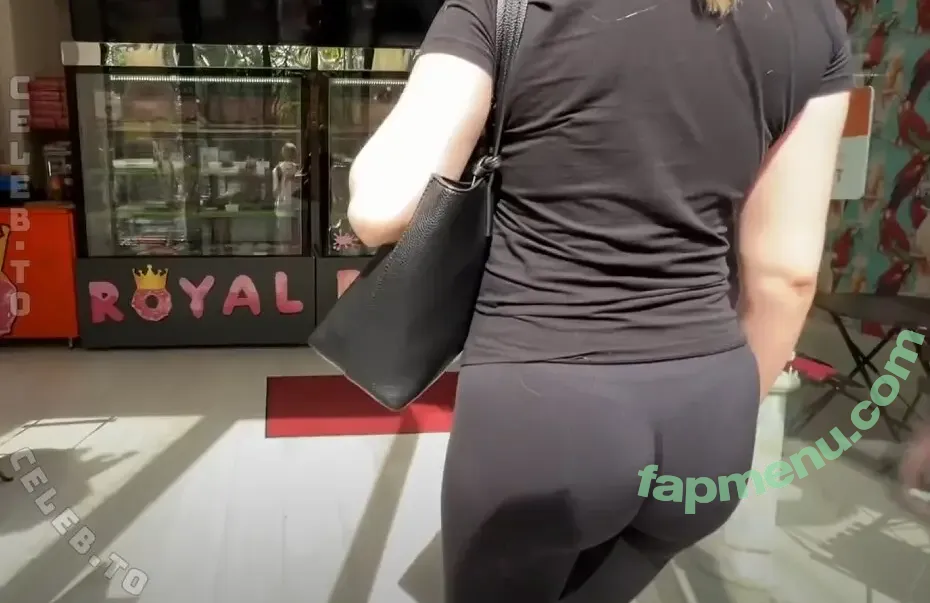 chrissixxe nude photo #0212 (christinexxe)