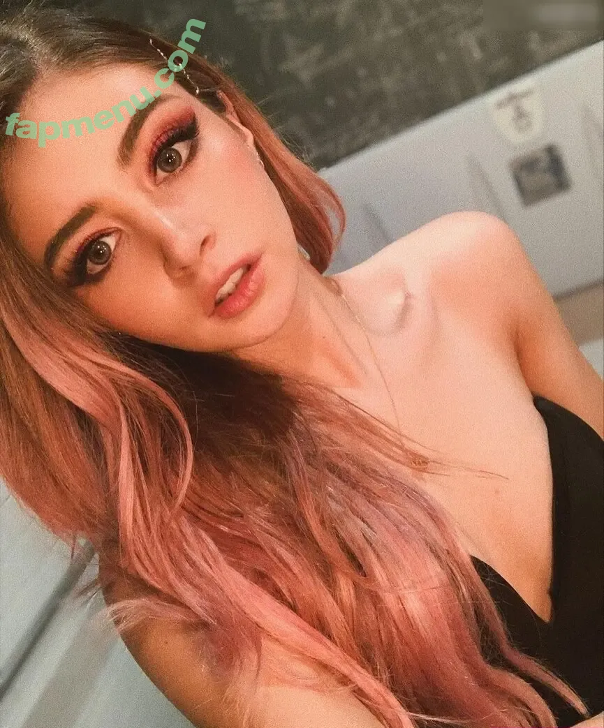 Chrissy Costansa nude photo #0015 (chrissycostanza)