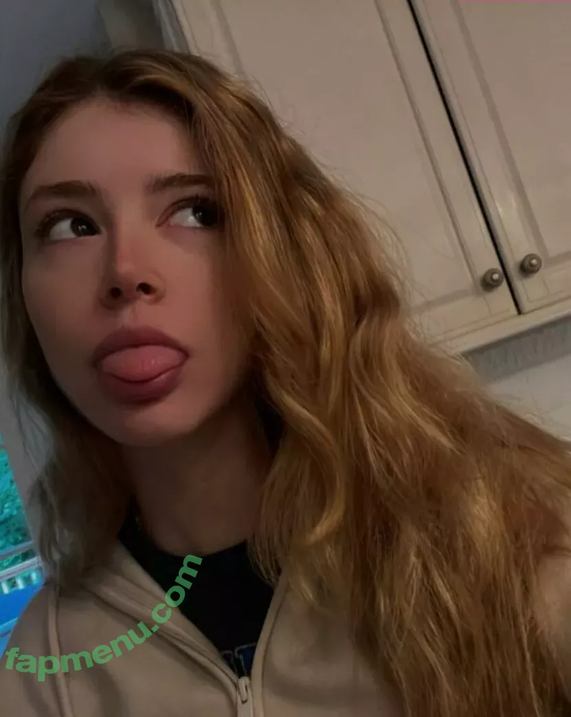 Chrissy Costanza nude photo #0108 (chrissycostanza)