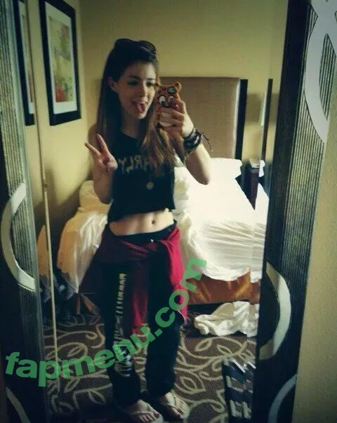 Chrissy Costanza nude photo #0120 (chrissycostanza)