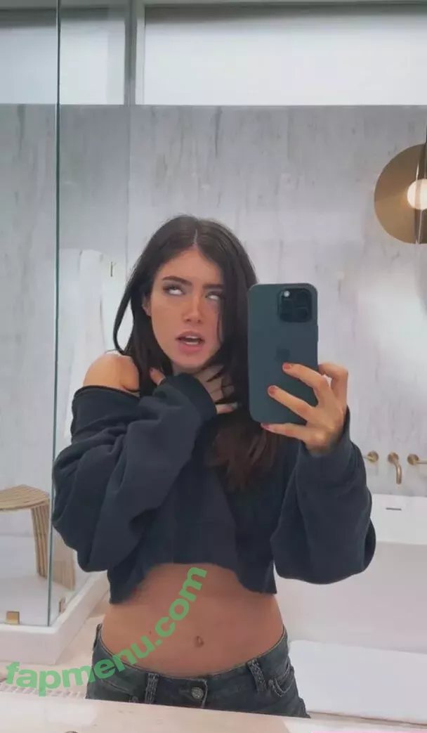 Chrissy Costanza nude photo #0191 (chrissycostanza)