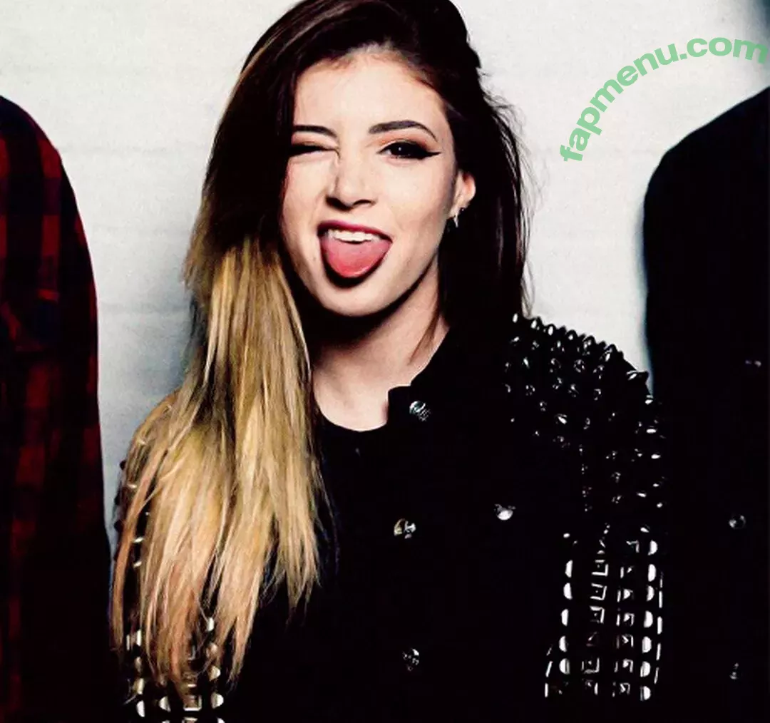 Chrissy Costanza nude photo #0245 (chrissycostanza)