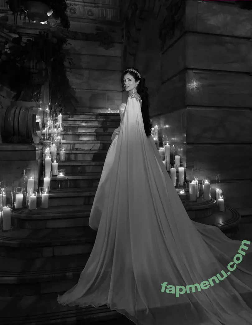 Chrissy Costanza nude photo #0601 (chrissycostanza)