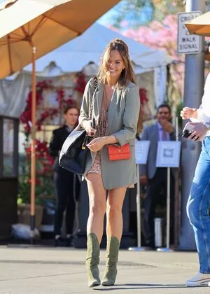 Chrissy Teigen / chrissyteigen nude photo #0158