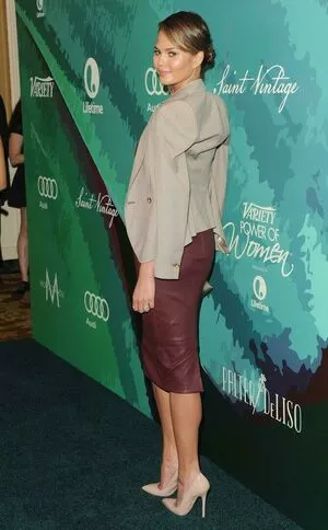 Chrissy Teigen / chrissyteigen nude photo #0188