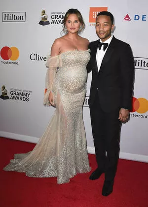 Chrissy Teigen / chrissyteigen nude photo #0263