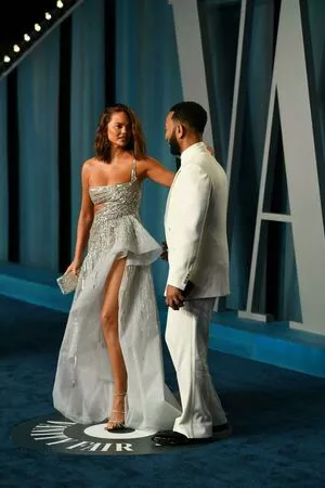 Chrissy Teigen / chrissyteigen nude photo #0319