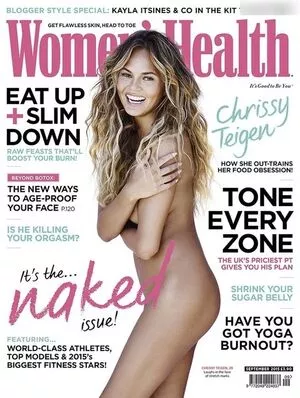 Chrissy Teigen nude