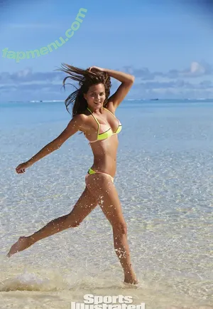 Chrissy Teigen / chrissyteigen nude photo #0989