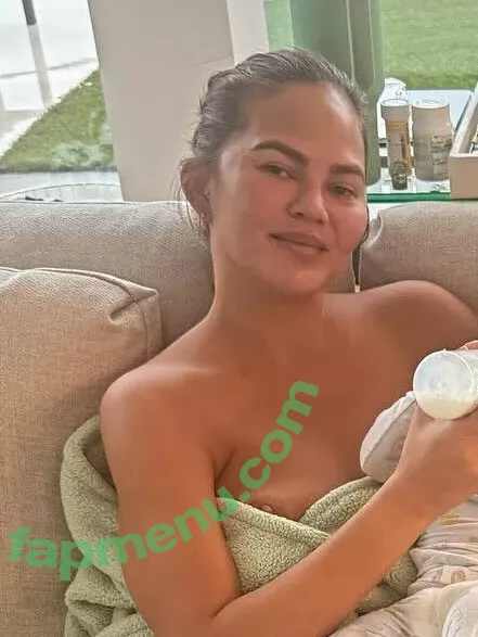 Chrissy Teigen nude photo #0384 (ChrissyTeigen)