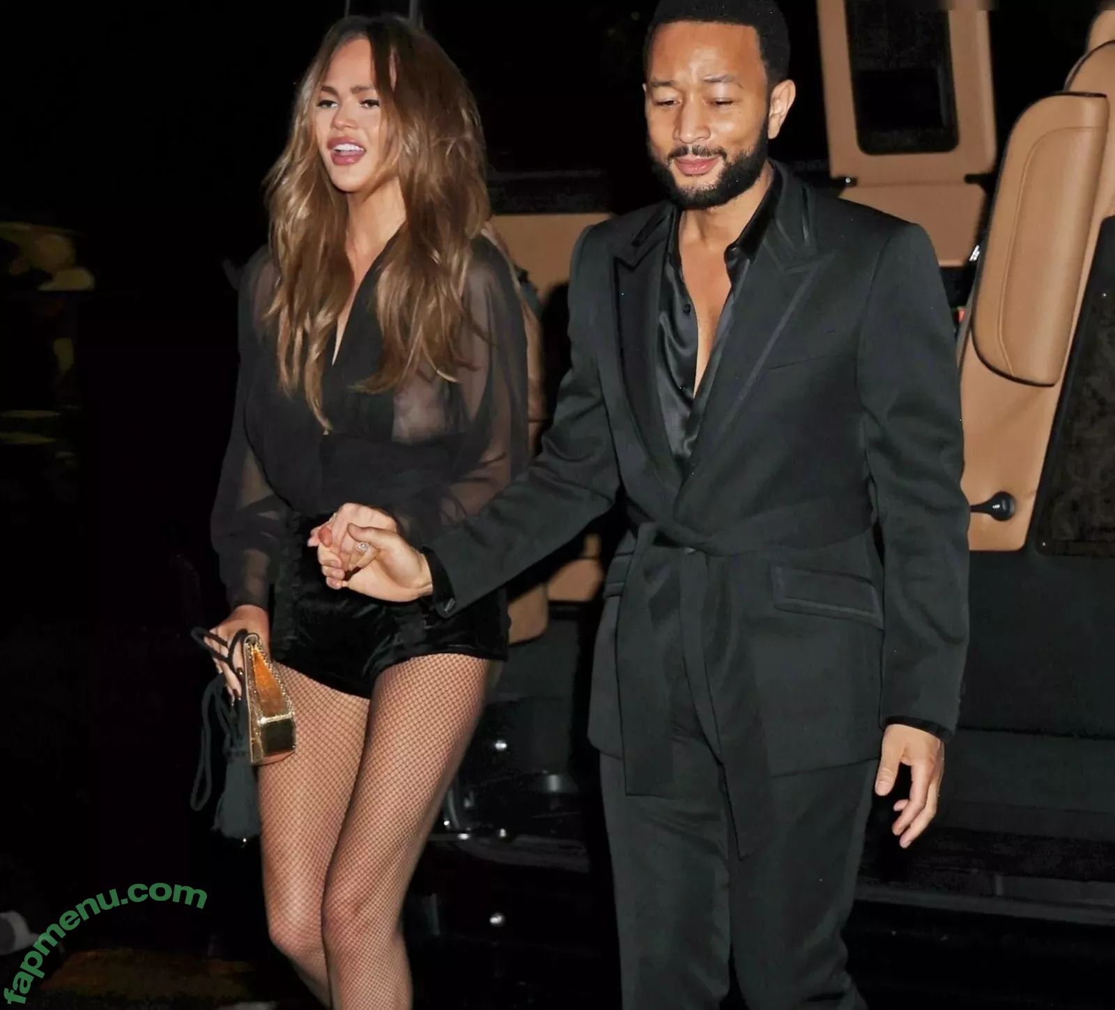 Chrissy Teigen nude photo #0623 (ChrissyTeigen)