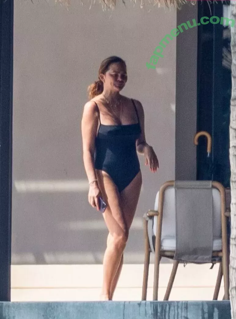 Chrissy Teigen nude photo #0637 (ChrissyTeigen)