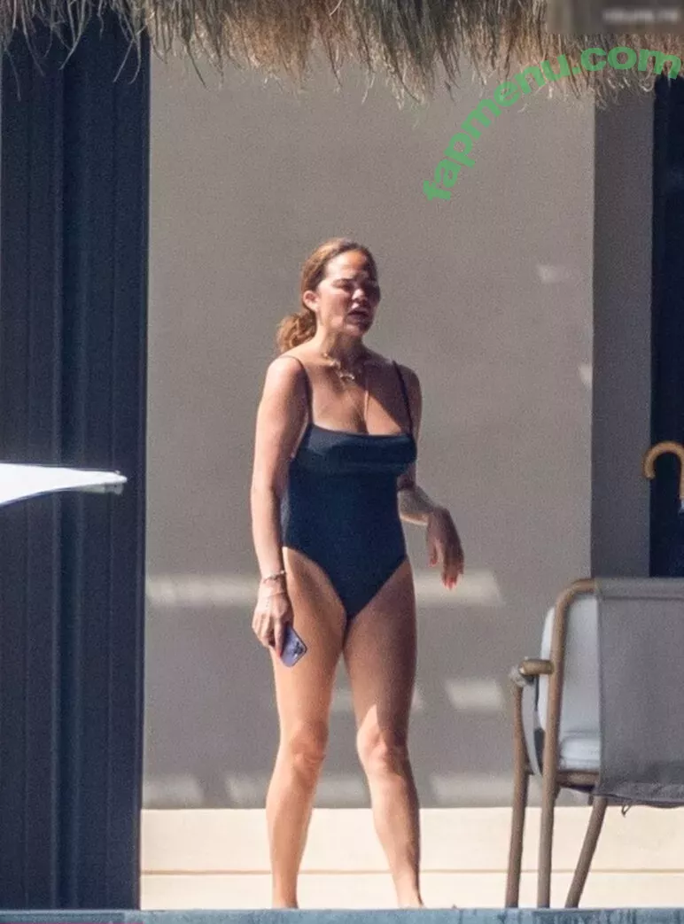 Chrissy Teigen nude photo #0641 (ChrissyTeigen)
