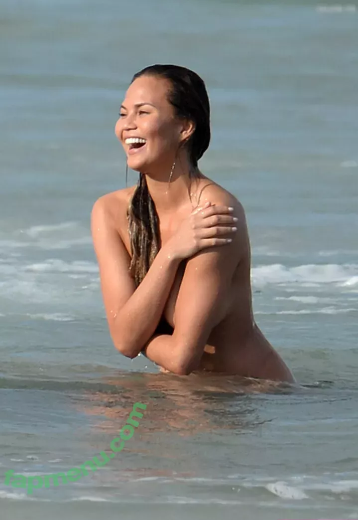 Chrissy Teigen nude photo #0727 (ChrissyTeigen)