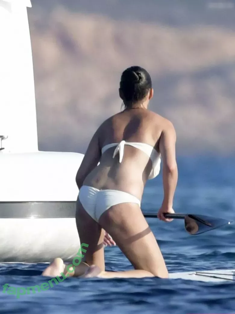 Chrissy Teigen nude photo #0806 (ChrissyTeigen)